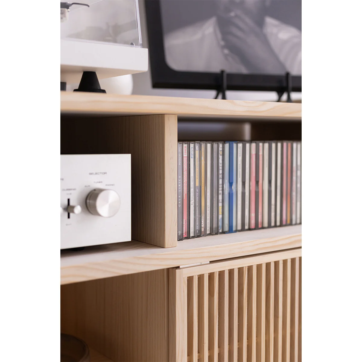 Bassa solid wood sideboard for vinyl records 1 or 2 doors 151 cm - Image 8